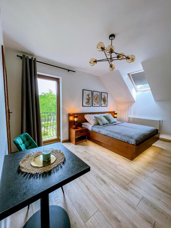 Domek Pod Katalpami Glowno Kültér fotó