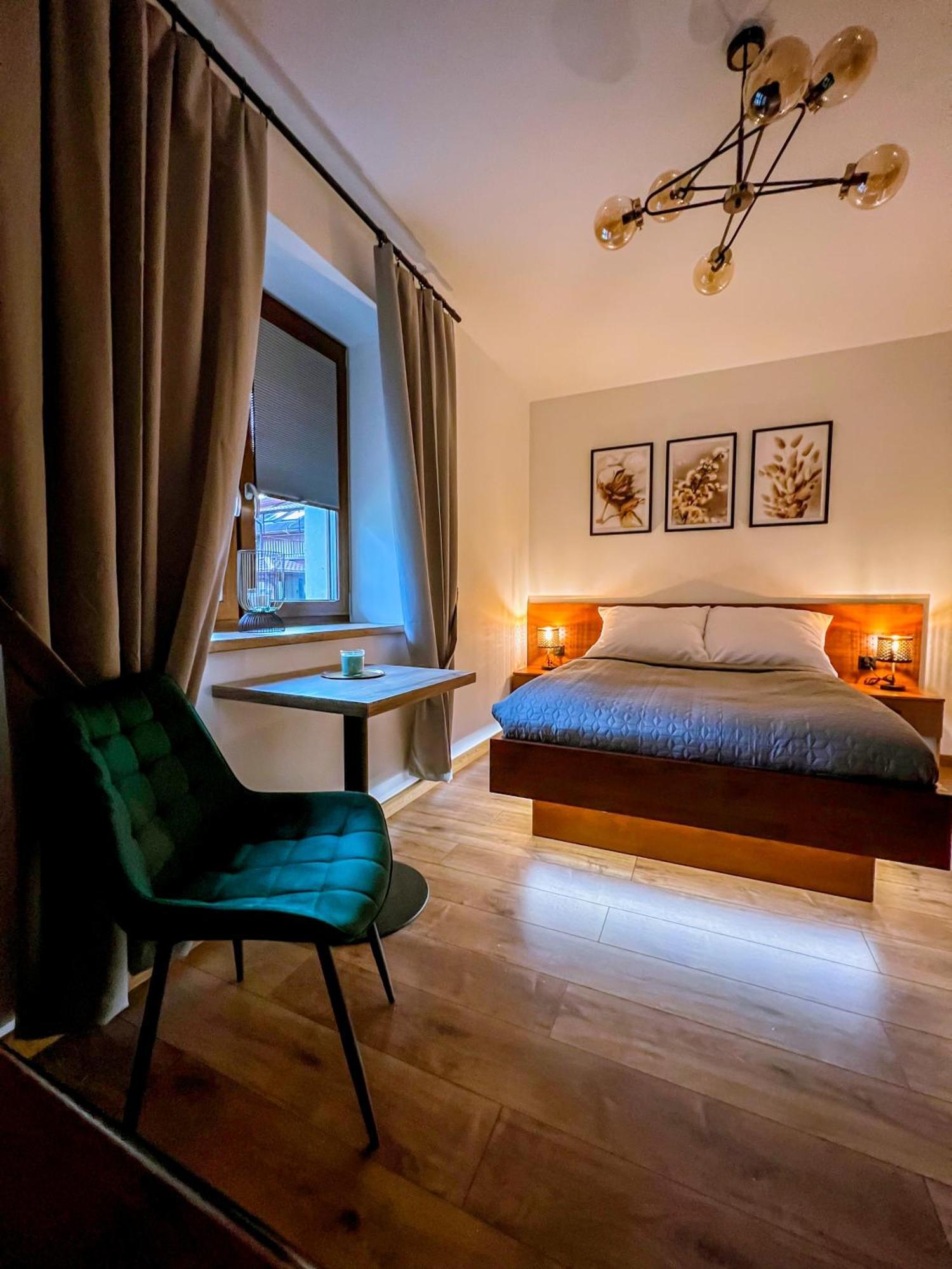 Domek Pod Katalpami Glowno Szoba fotó