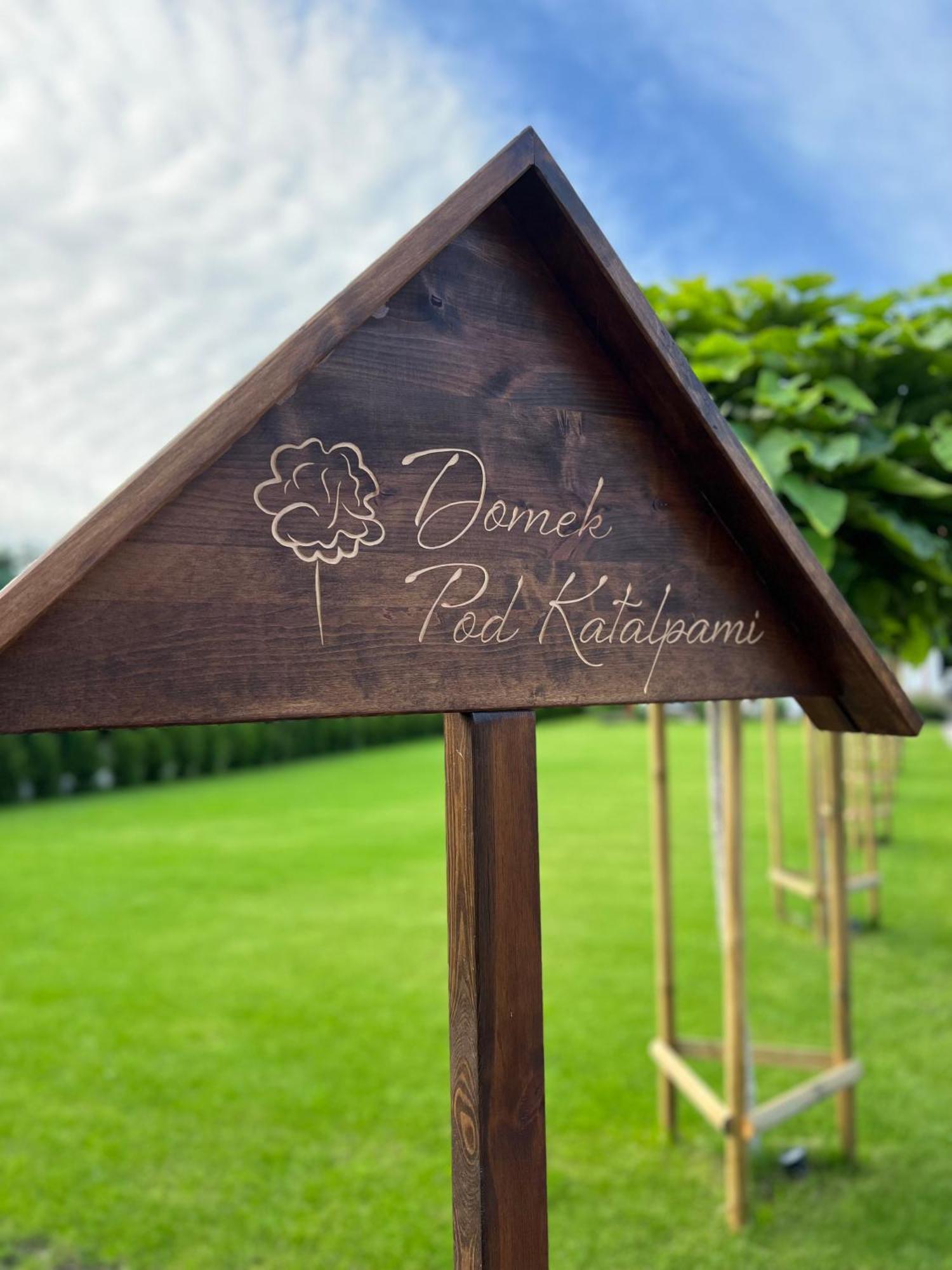 Domek Pod Katalpami Glowno Kültér fotó